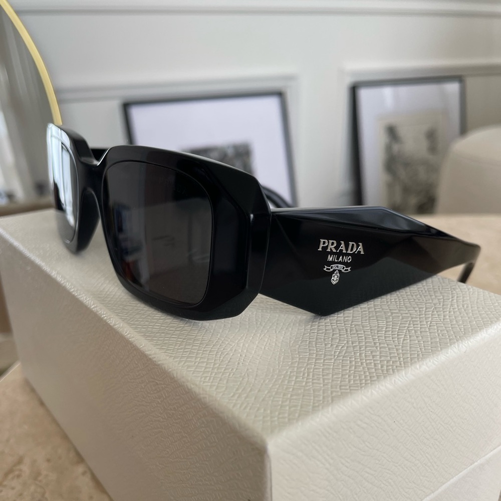 PRADA sunglasses brand new sold out style